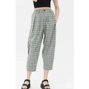 BDG Urban Outfitters Sutton Pleated Blue Black Plaid Tapered Pants Size Medium